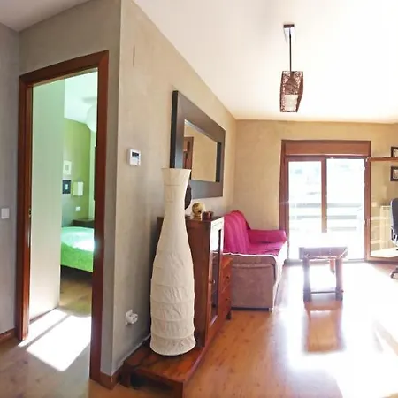 Apartment Vivienda Isabel Sesué